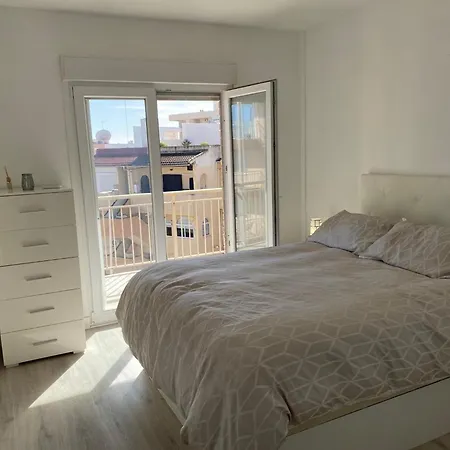 Apartment To 100m Of The *